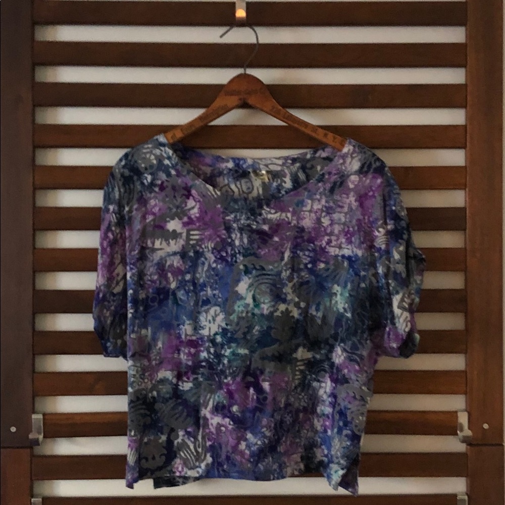 Vintage - Bat-winged Sleeve, Semi-Cropped Top